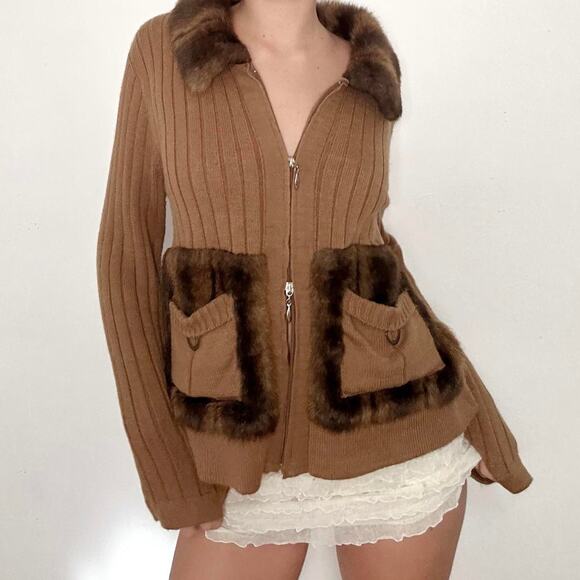 Gorgeous capri brown double zip with faux fur collar and pockets - Picture 1 of 8